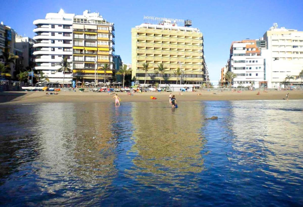Apartamento Con Balcon En La Playa De Las Canteras لاس بالماس دي غران كاناريا المظهر الخارجي الصورة